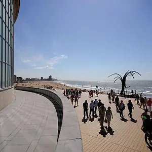 Pauline , Oostende België